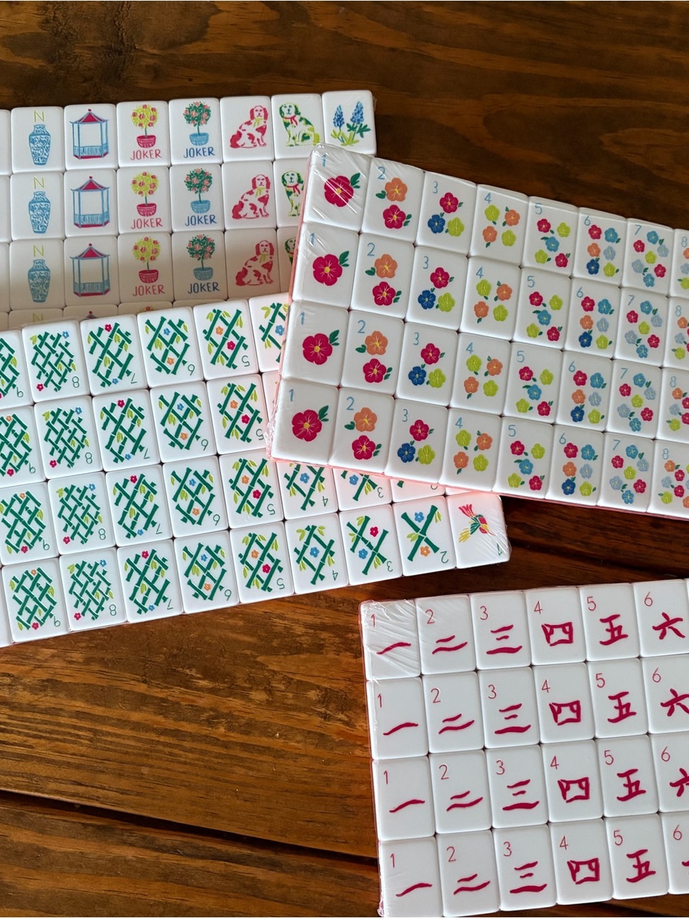 Traditional Floral Mahjong Tile Set - White